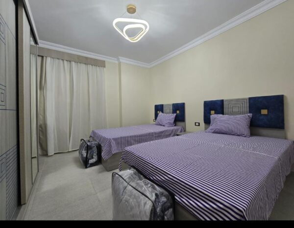 شقه مفروشه فندقيه